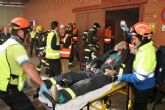 Los bomberos de Murcia colaboran en el simulacro de incendio organizado esta mañana en el Hospital Virgen de la Arrixaca