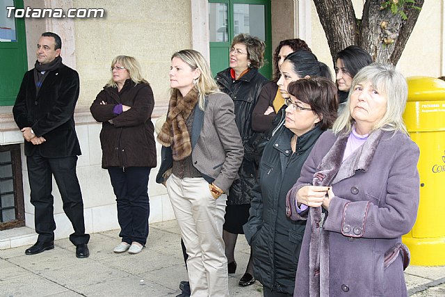 Totana se suma a la lucha contra la violencia de gnero, con una concentracin silenciosa - 14