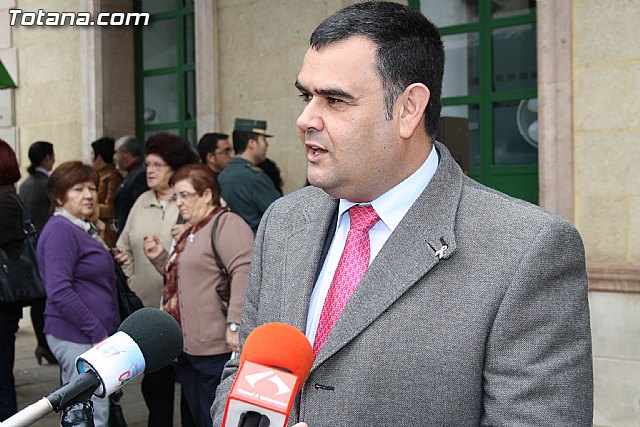 Totana se suma a la lucha contra la violencia de gnero, con una concentracin silenciosa - 23