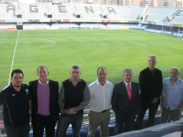 La Federación Irlandesa de Fútbol se interesa por las instalaciones deportivas de la ciudad - 1, Foto 1