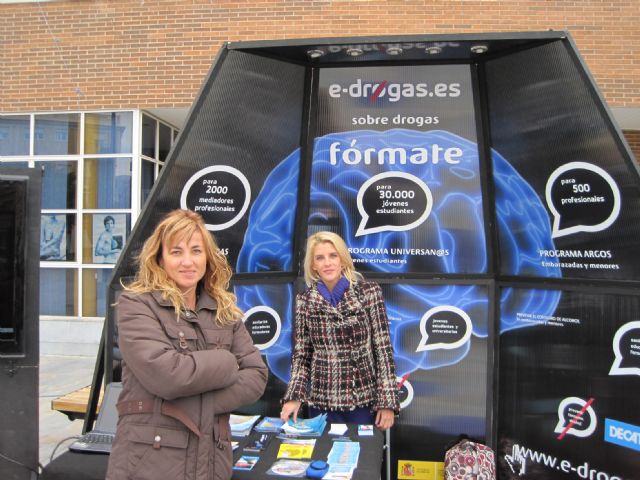 Mas de 140 menores en edad escolar participan en las actividades del proyecto Búrlalas, Foto 1