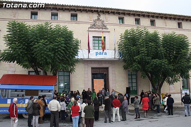 Totana se suma a la lucha contra la violencia de género, con una concentración silenciosa - 1, Foto 1
