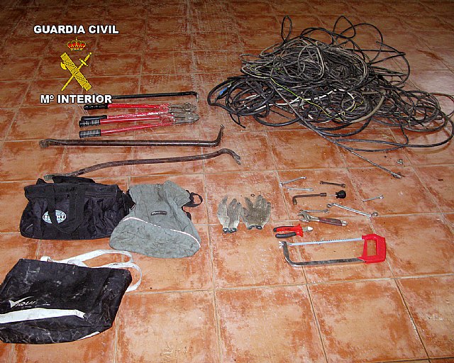 La Guardia Civil detiene a una persona por la sustracción de cableado eléctrico, en Santomera - 3, Foto 3