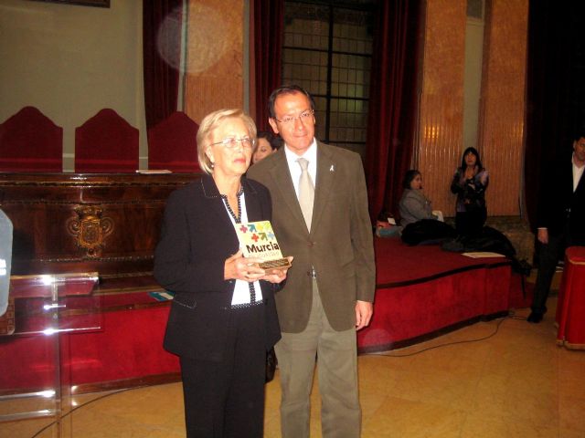 Remigio López, CAM y la Escuela de Arte y Superior de Diseño, distinguidos con el reconocimiento Murcia en Igualdad - 3, Foto 3