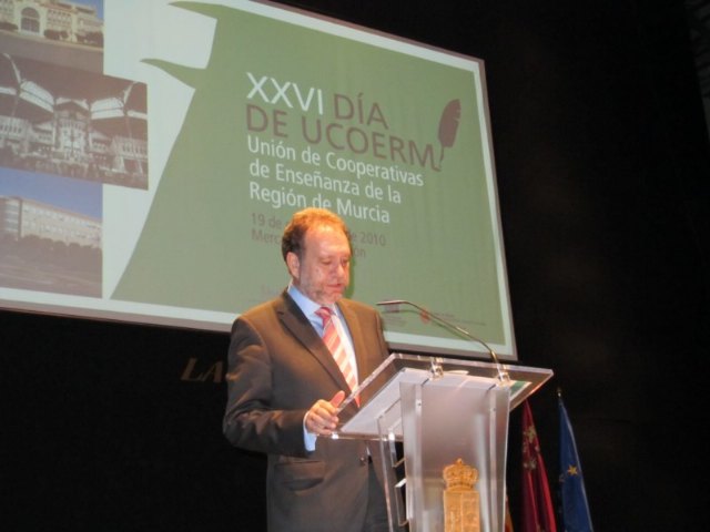 UCOERM distingue a Jos Manuel Romero, del Colegio Reina Sofa de Totana, con el Premio al Cooperativista - 6