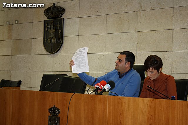 El alcalde y la portavoz del equipo de Gobierno realizan un balance del Pleno - 8