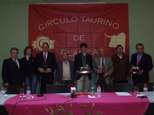 	Blanca entrega los premios de la feria taurina - 1, Foto 1