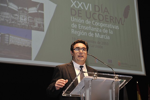 UCOERM distingue a José Manuel Romero, del Colegio Reina Sofía de Totana, con el Premio al Cooperativista, Foto 2