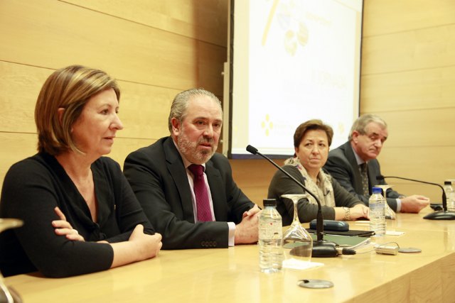 Palacios asegura que la única forma de adoptar una solución al reto de la sostenibilidad es un gran pacto de Estado por la Sanidad - 2, Foto 2
