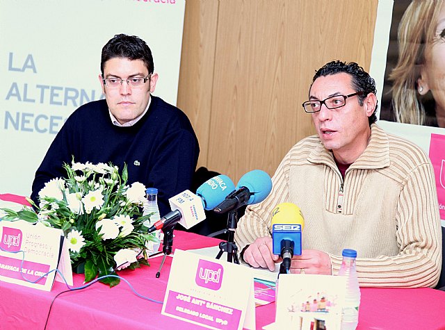UPyD Caravaca  presento en rueda de prensa y posterior almuerzo a los medios, su candidato a la alcaldía, el jueves 25 de noviembre - 1, Foto 1