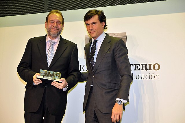 Constantino Sotoca recibe el premio del periódico magisterio como Protagonistas de la Educación 2010  - 1, Foto 1