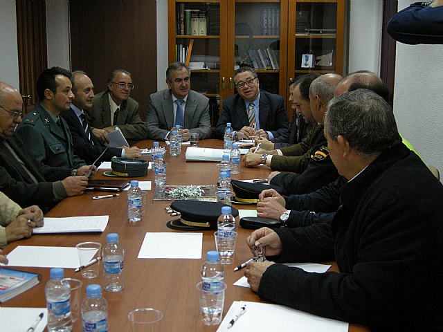 El delegado del Gobierno copreside la Junta Local de Seguridad en Molina - 1, Foto 1