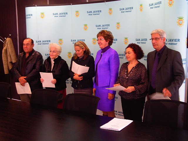 El Carnaval de Santiago de La Ribera firma un convenio económico con el ayuntamiento - 1, Foto 1