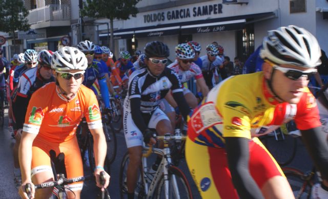 Más de 130 ciclistas participan en la X carrera Memorial el Capellán de San Pedro del Pinatar - 3, Foto 3