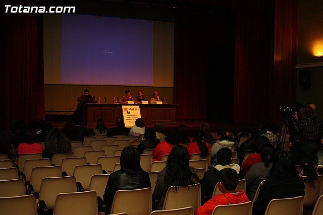 Charla sobre las necesidades de las vctimas de violencia de gnero - 10