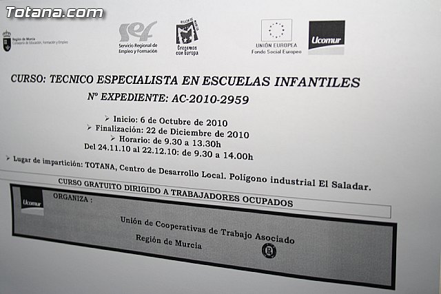 Visita a los alumnos de diversos cursos que se imparten en el Centro de Desarrollo Local - 2