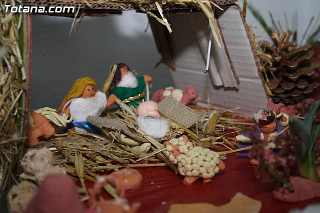 Visita a los alumnos de diversos cursos que se imparten en el Centro de Desarrollo Local - 14