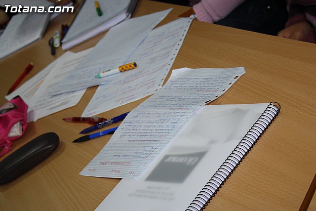 Visita a los alumnos de diversos cursos que se imparten en el Centro de Desarrollo Local - 18