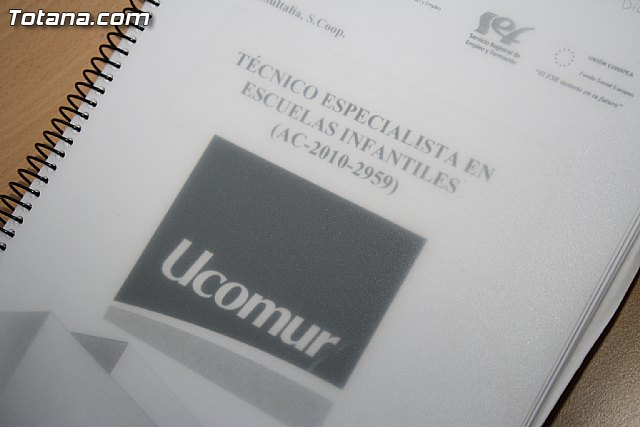 Visita a los alumnos de diversos cursos que se imparten en el Centro de Desarrollo Local - 19