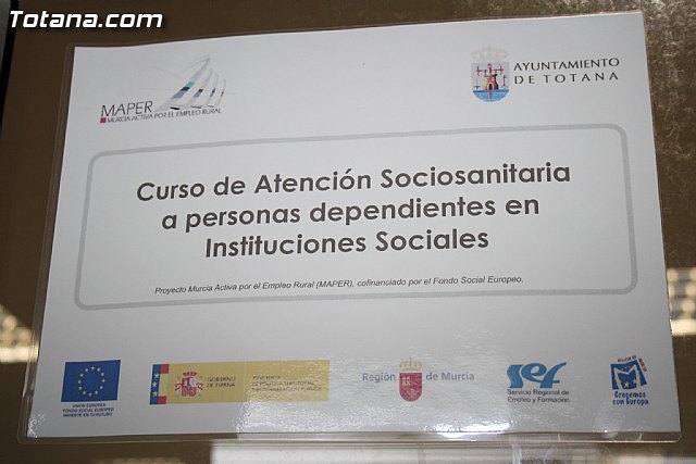 Visita a los alumnos de diversos cursos que se imparten en el Centro de Desarrollo Local - 42