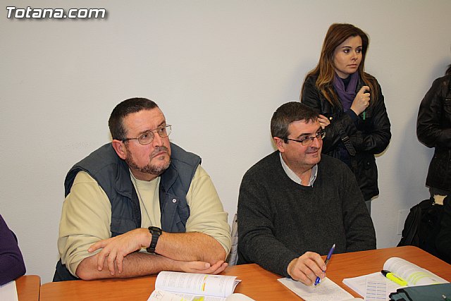 Visita a los alumnos de diversos cursos que se imparten en el Centro de Desarrollo Local - 48