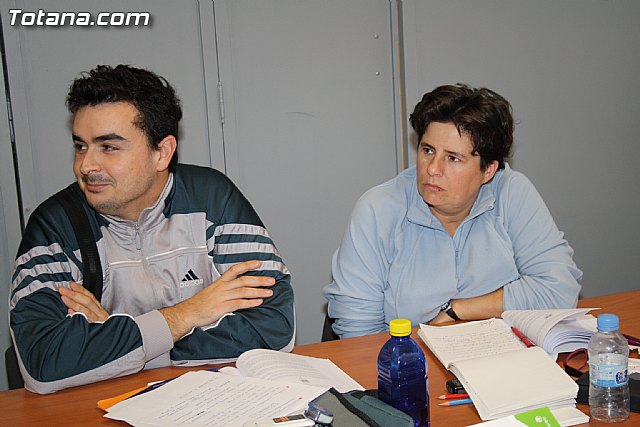 Visita a los alumnos de diversos cursos que se imparten en el Centro de Desarrollo Local - 55