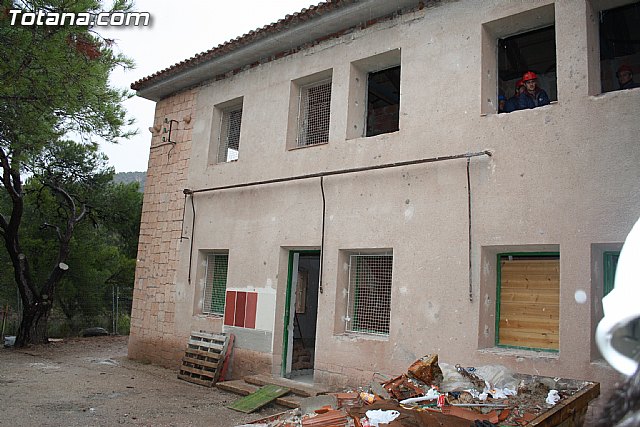 El alcalde y el concejal de Fomento y Empleo visitan las obras de restauracin de la Casa de las Monjas - 3