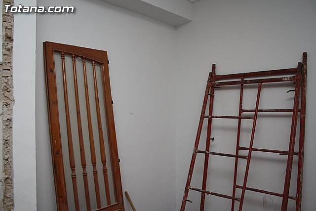 El alcalde y el concejal de Fomento y Empleo visitan las obras de restauracin de la Casa de las Monjas - 13