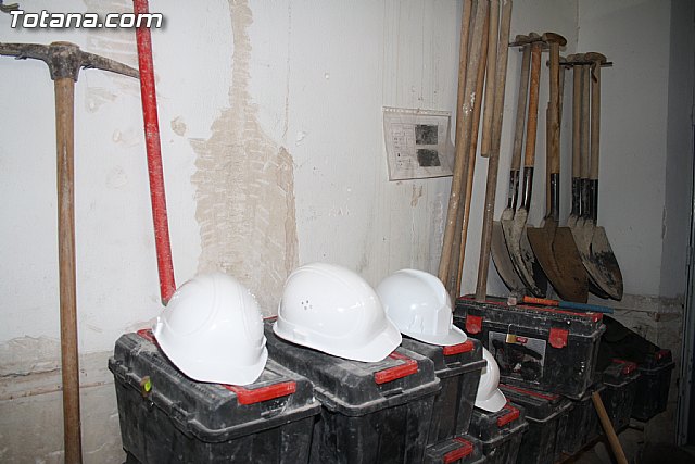 El alcalde y el concejal de Fomento y Empleo visitan las obras de restauracin de la Casa de las Monjas - 57