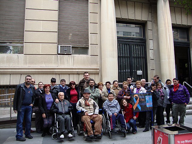 MIFITO participó en la concentración en San Esteban contra los recortes de subvenciones de la Comunidad Autónoma, Foto 1