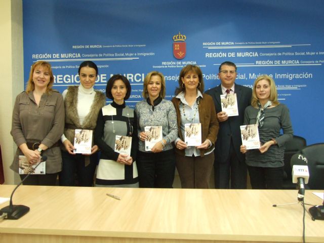 Publican una guía para ayudar a los padres a comunicarse con sus hijos con discapacidad o retraso en el desarrollo - 2, Foto 2