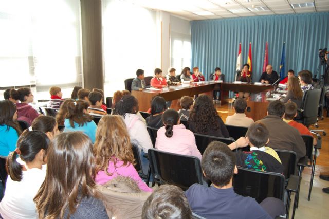 Los escolares de Lorquí celebran la Constitución con el tradicional pleno infantil - 1, Foto 1