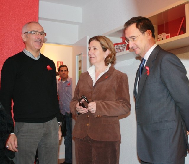 Sanidad y Política Social muestran su apoyo al Comité AntiSida de la Región de Murcia - 2, Foto 2