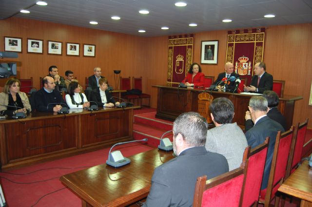 El Ayuntamiento torreño y RNE firman el convenio para el traslado de la antena del parque de La Emisora - 4, Foto 4