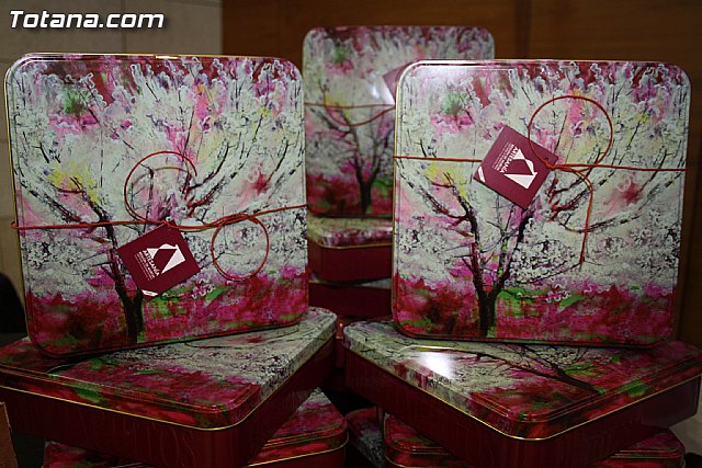 La Asociacin de Pasteleros Artesanos de Totana presenta el nuevo diseño y formato de las cajas de 