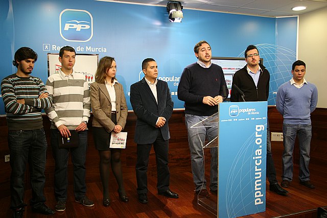 Víctor Manuel Martínez: “Para que los jóvenes recuperen sus oportunidades Zapatero tiene que irse al paro” - 1, Foto 1