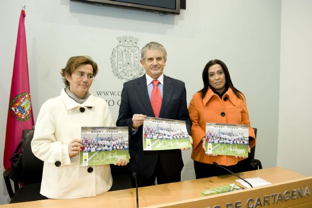 Deporte y Sociedad, unidos por el Calendario Solidario de Apanda 2011 - 1, Foto 1