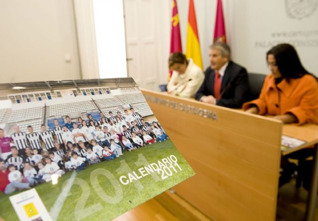 Deporte y Sociedad, unidos por el Calendario Solidario de Apanda 2011 - 2, Foto 2