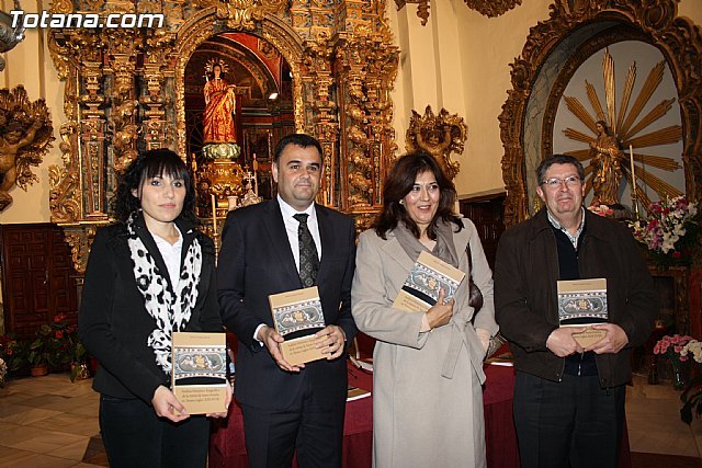La joven historiadora totanera, María Costabile, presenta en el templo de La Santa su obra de investigación - 1, Foto 1