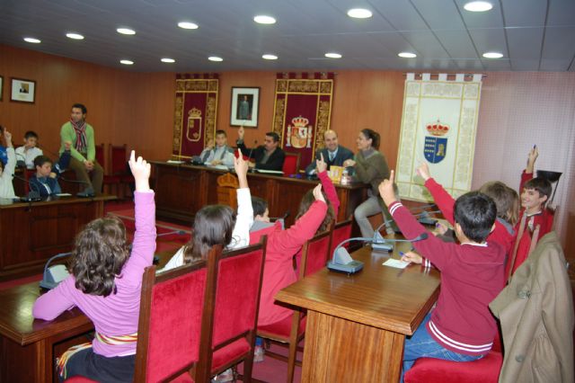 Los escolares torreños celebran la Constitución participando en un pleno infantil - 3, Foto 3