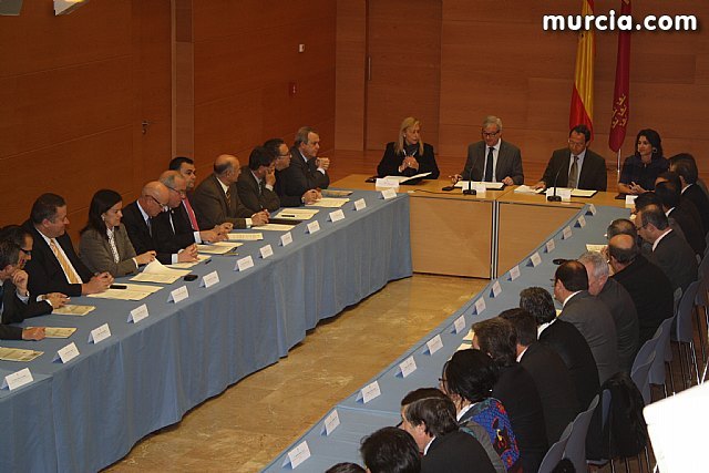 El Ayuntamiento se adhiere a la redes informáticas de la Comunidad Autónoma y el Estado - 1, Foto 1
