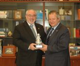 La UCAM recibe el premio a Las Mejores Ideas de la Sanidad del Año