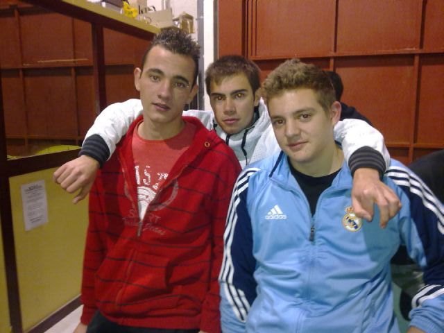 Más de medio centenar de jóvenes se vivieron el clásico de la liga en JOVAL - 3, Foto 3