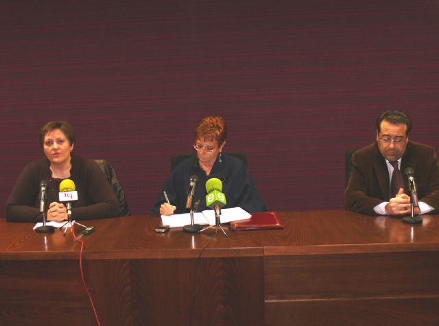 Begoña García Retegui visita Jumilla y se reúne con distintos colectivos sociales y empresariales de la ciudad - 1, Foto 1