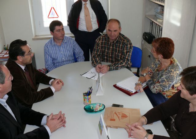 Begoña García Retegui visita Jumilla y se reúne con distintos colectivos sociales y empresariales de la ciudad - 3, Foto 3