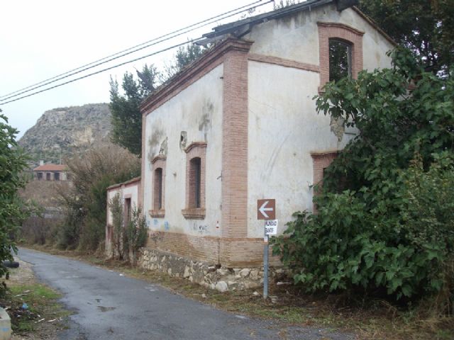 Presentan firmas para pedir el rescate para la Va Verde del antiguo tramo ferroviario de la Ribera de Los Molinos de Mula - 1