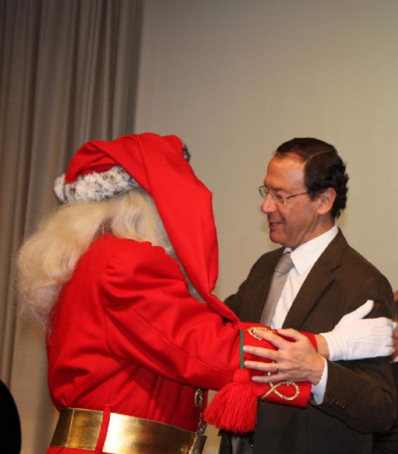 La ópera y las imágenes de la ciudad vuelven a protagonizar el espectáculo Luz en la Navidad - 2, Foto 2