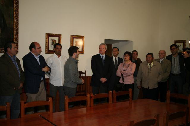 Ramón Luis Valcárcel se reúne con los colectivos sociales y los afiliados del PP de Librilla - 1, Foto 1