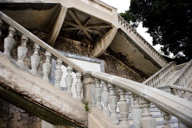 El Ayuntamiento restaurará la escalera de la Muralla del Mar proyectada por Víctor Beltrí - 2, Foto 2