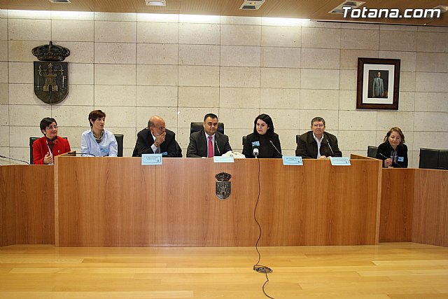 Ms de un centenar de totaneros participan en el primer encuentro 